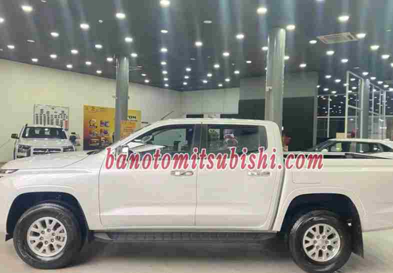 Mitsubishi Triton GLX 2WD AT Trắng sx 2026
