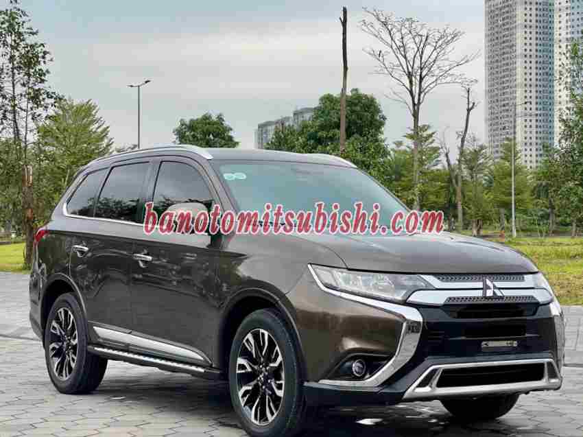 Cần bán xe Mitsubishi Outlander 2.0 CVT 2020, xe đẹp