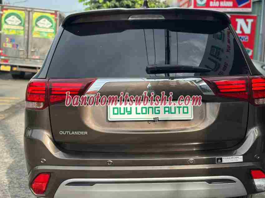 Mitsubishi Outlander 2.0 CVT năm 2023 cần bán