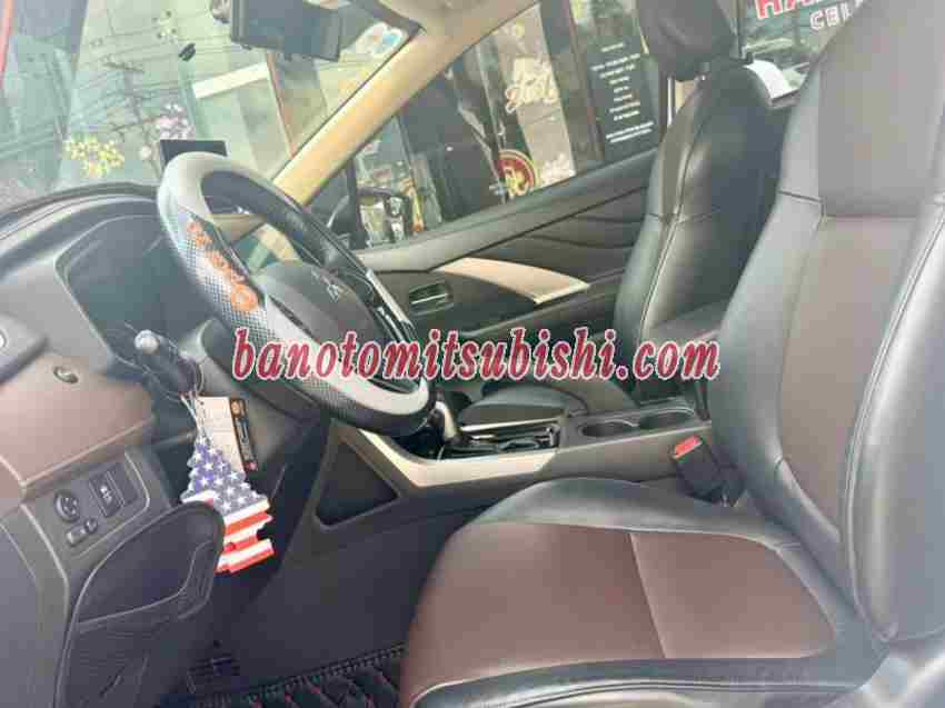 Cần bán xe Mitsubishi Xpander Cross 1.5 AT màu Trắng 2021