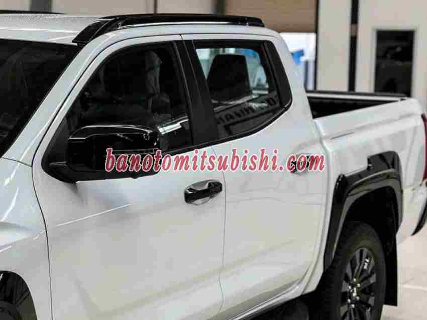 Mitsubishi Triton Athlete 4WD AT 2025 Số tự động bản Máy dầu