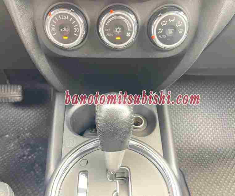 Cần bán Mitsubishi Outlander Sport 2.0 CVT Premium 2014 - Số tự động