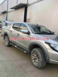 Mitsubishi Triton 4x4 AT năm sản xuất 2015 giá tốt