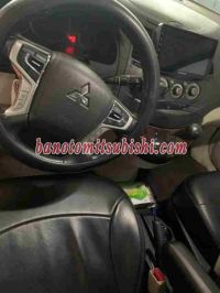 Mitsubishi Grandis 2.4 AT năm sản xuất 2009 giá tốt