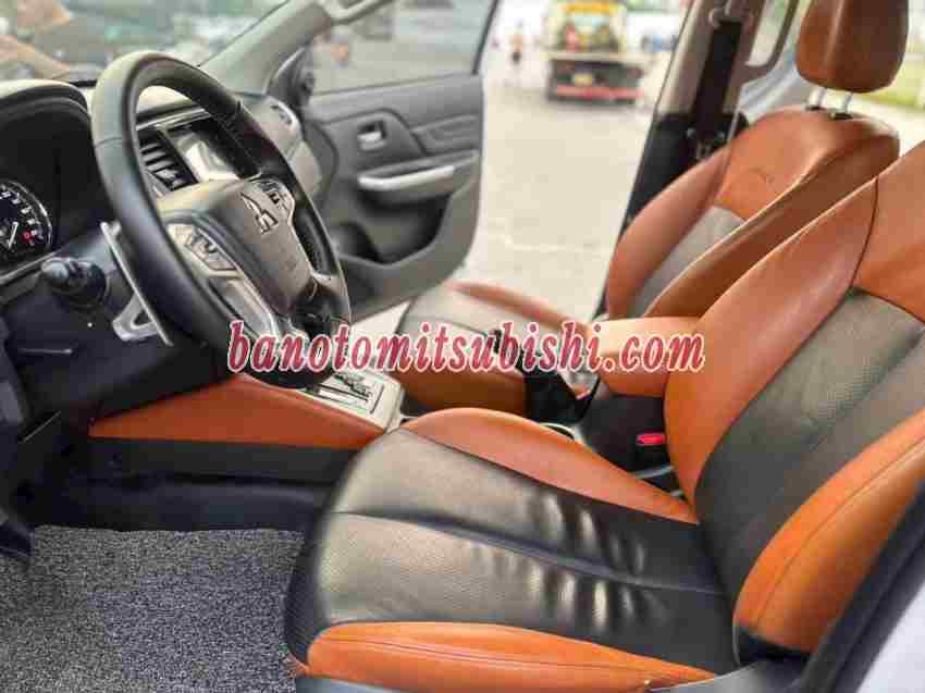 Cần bán nhanh Mitsubishi Triton Athlete 4x2 AT Mivec 2021 cực đẹp