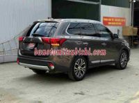 Cần bán xe Mitsubishi Outlander 2.0 CVT năm 2017 màu Nâu cực đẹp