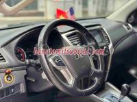 Bán Mitsubishi Triton 4x2 AT Mivec Premium đời 2019 xe đẹp - giá tốt