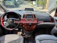 Cần bán gấp xe Mitsubishi Grandis 2.4 AT 2006 màu Bạc