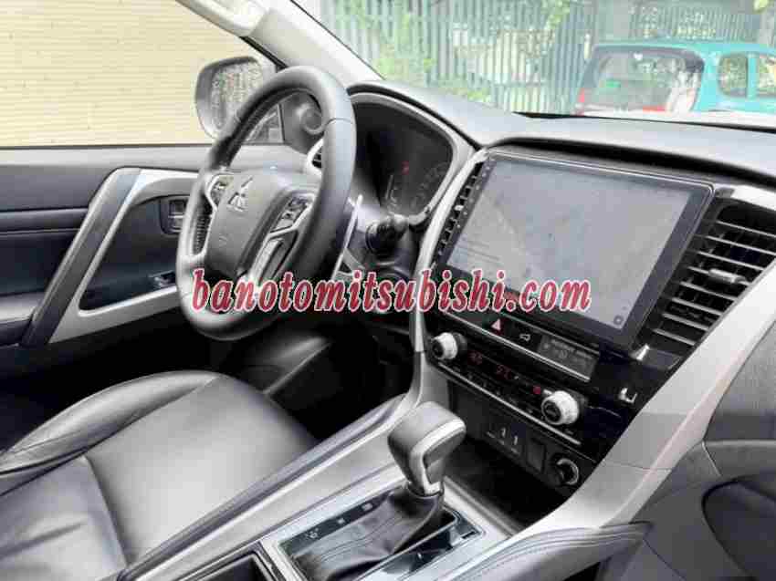 Bán xe Mitsubishi Pajero Sport 2.4D 4x2 AT đời 2020 - Giá tốt